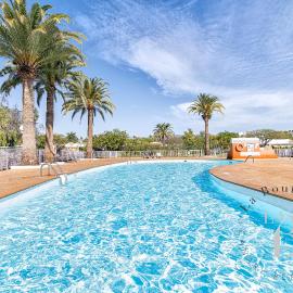 Oasis con piscinas y jardines en Maspalomas