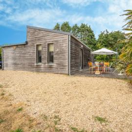Chalet Les Hortensias by Interhome, hotel en Trébeurden