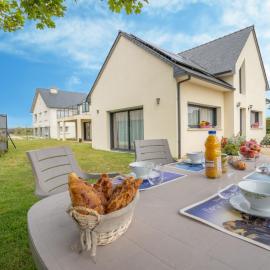 Apartment Les Chardons Bleus 1 by Interhome