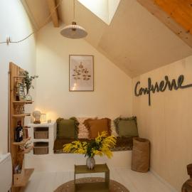 Le Studio Mandavi - Jardin & Bain nordique, hotelli kohteessa Loupes