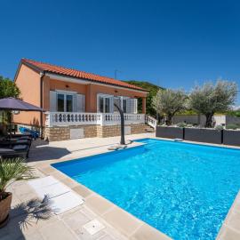 Holiday Home Happy Home Rab by Interhome