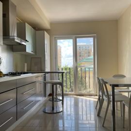 Your Deluxe Home in Cosmopolis, отель в городе Creţuleasca