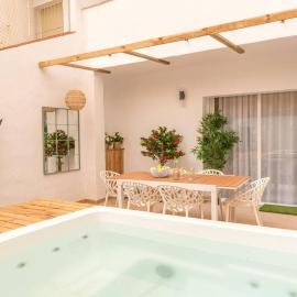 Casa para 8 personas con jardin, hotel a Palafolls