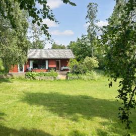 Awesome Home In Jægerspris With Wifi, Hotel in Jægerspris