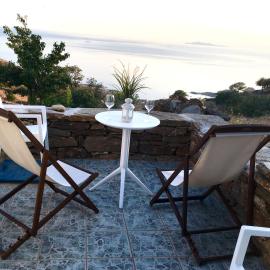 Kea Houses View Romantic Studio with Sea View, hotel a Káto Meriá