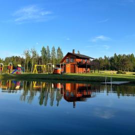 Atpūtas vieta Jaunkārkliņi, hotel em Karva