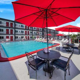 Seasons Florida Resort، فندق في كيسيمي
