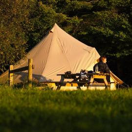 Keene - Bell Tent، فندق في دندي