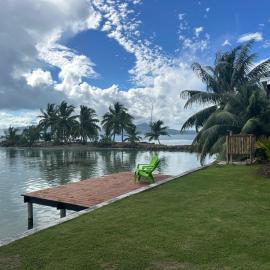 Viesnīca Bungalow chez Josi, bord de mer privé pilsētā Tevaitoa