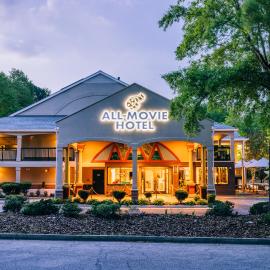Peachtree City में, होटल All-Movie Hotel