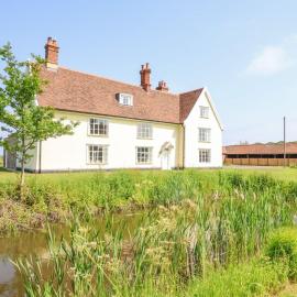 South Grange House - Sleep 16