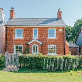 Beautiful Cottage in Brockenhurst with Forest View