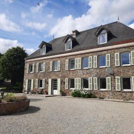 Chambres d'hôtes & Gîtes - Domaine Les Sources, hotell i Portbail
