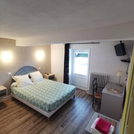 L'auberge de St Julien, hotel in Saint-Julien-de-Jonzy