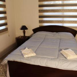 Alpine hotel, khách sạn ở Aley