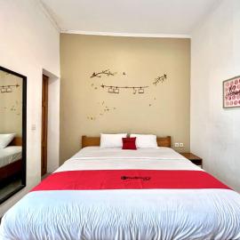RedDoorz At Mystays Pemuda Cepu Blora, hotel en Blora