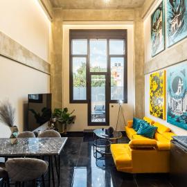 Ventiri Lofts - Kalamata Luxury Penthouses, hotel en Faraí