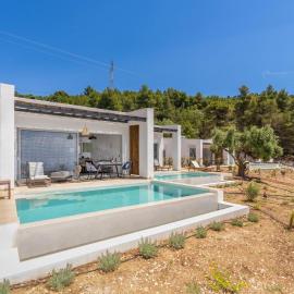 Mellamare Luxury Suites، فندق في أثانيون