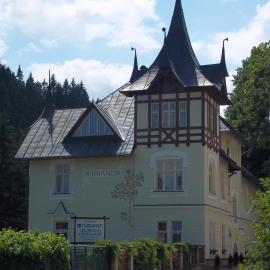 Marianum JL,s.r.o., hotel in Janske Lazne