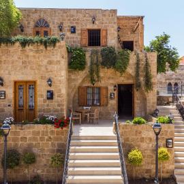 Lebanese Diaspora Village – hotel w mieście Al-Batrun