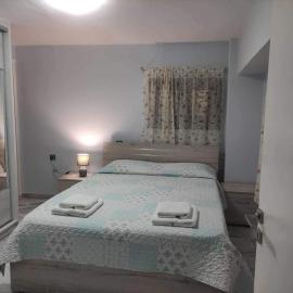 Renovated Guest House, hotell sihtkohas Vathý