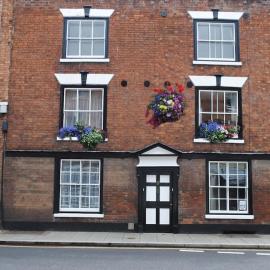 Crescent Cottage, sleeps 8, pet friendly
