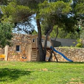 Apartments Laura: Mali Lošinj şehrinde bir otel