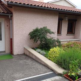 Le Nid Douillet des prés、Grézieu-la-Varenneのホテル