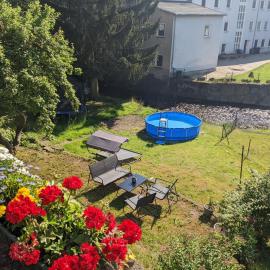 Urlaubsmagie - Ferienwohnung Felsenfreund - Sauna & Saisonaler Pool - F0, hotel v destinácii Sebnitz