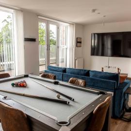 Maidstone Luxury Penthouse 3 bedroom apartment & parking, hotel en Maidstone