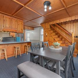 Entire House within Campground, Hotel in Mifflinburg