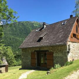 ancienne grange rénovée，位于Chenevey的酒店