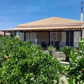 Kanelos Garden House, hotel a Dhrákas