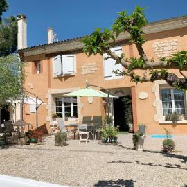 Bienvenue A CouRbieu, hotell i Castelsarrasin