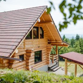 Log Cabin Piricske
