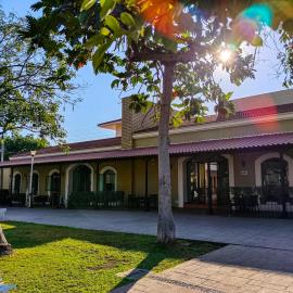 Concierge Plaza La Villa, ξενοδοχείο σε Κολίμα