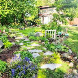 Tiny House with Hot Tub, close to golf, beaches and nature!، فندق في Oyster Bay