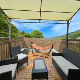 最大10名可 自然の中でBBQとハンモックを楽しむ贅沢な空間 ANGO Atami3, hotel v destinaci Atami