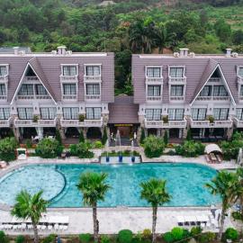 Paradise Soc Son Resort, hótel í Thanh Lâm