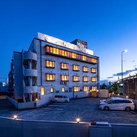 Hotel MINT Osaka Airport, hotel in Ikeda
