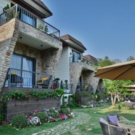 Aura luxury Stays