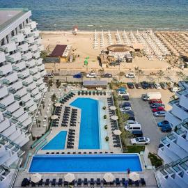 Retro Apartment in Infinity Beach Resort