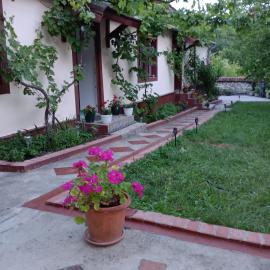 Casa Dragoi din Socolari, 218, Caras - Severin, khách sạn ở Socolari