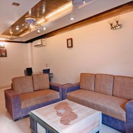 Hostmystay- 3bhk apartment!Greater kailash 1