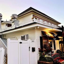 New Asian Wood style 4 Bedroom in Surf City, hotel di Surf City