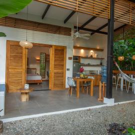 Villa Lapa 10-15 min walking to the beach, hotel in Punta Uva