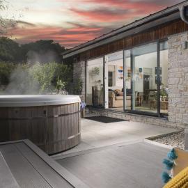 6 The Dunes At Upton Towans - Short walk to the beach - Hot Tub - Free Wi-Fi