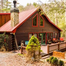 Reel Medicine - Cherry Log, GA - Enjoy Peaceful Creek Views, Soak in the Hot Tub, Gather Around the Fire Pit, and Cozy Up by the