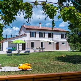 Casale Passalacqua Pesaro by Yohome, Hotel in La Torraccia
