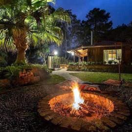 Cabana com jacuzzi em meio a Mata Atlântica, khách sạn ở Petrópolis
